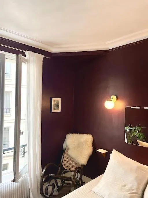 Parishome! Double Balcony, Art & Designer Touches 0*, Paris Fransa