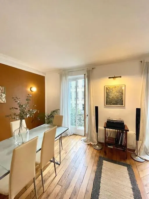 Apartamento Parishome! Double Balcony, Art & Designer Touches