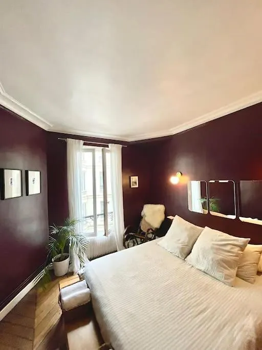 Parishome! Double Balcony, Art & Designer Touches Apartment