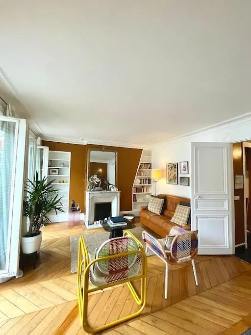 Parishome! Double Balcony, Art & Designer Touches Franciaország